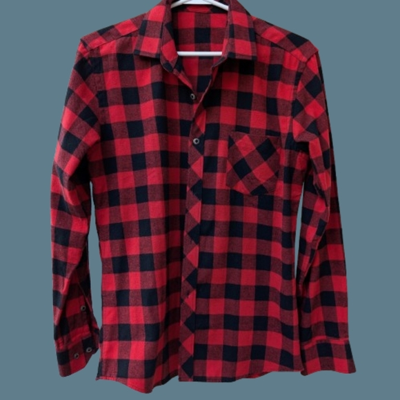 Classic buffalo plaid shirt, no brand, size small. - Picture 3 of 9